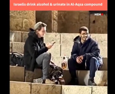 Pemukim Ilegal Yahudi Mabuk Dan Kencingi Kompleks Masjid Al-Aqsa